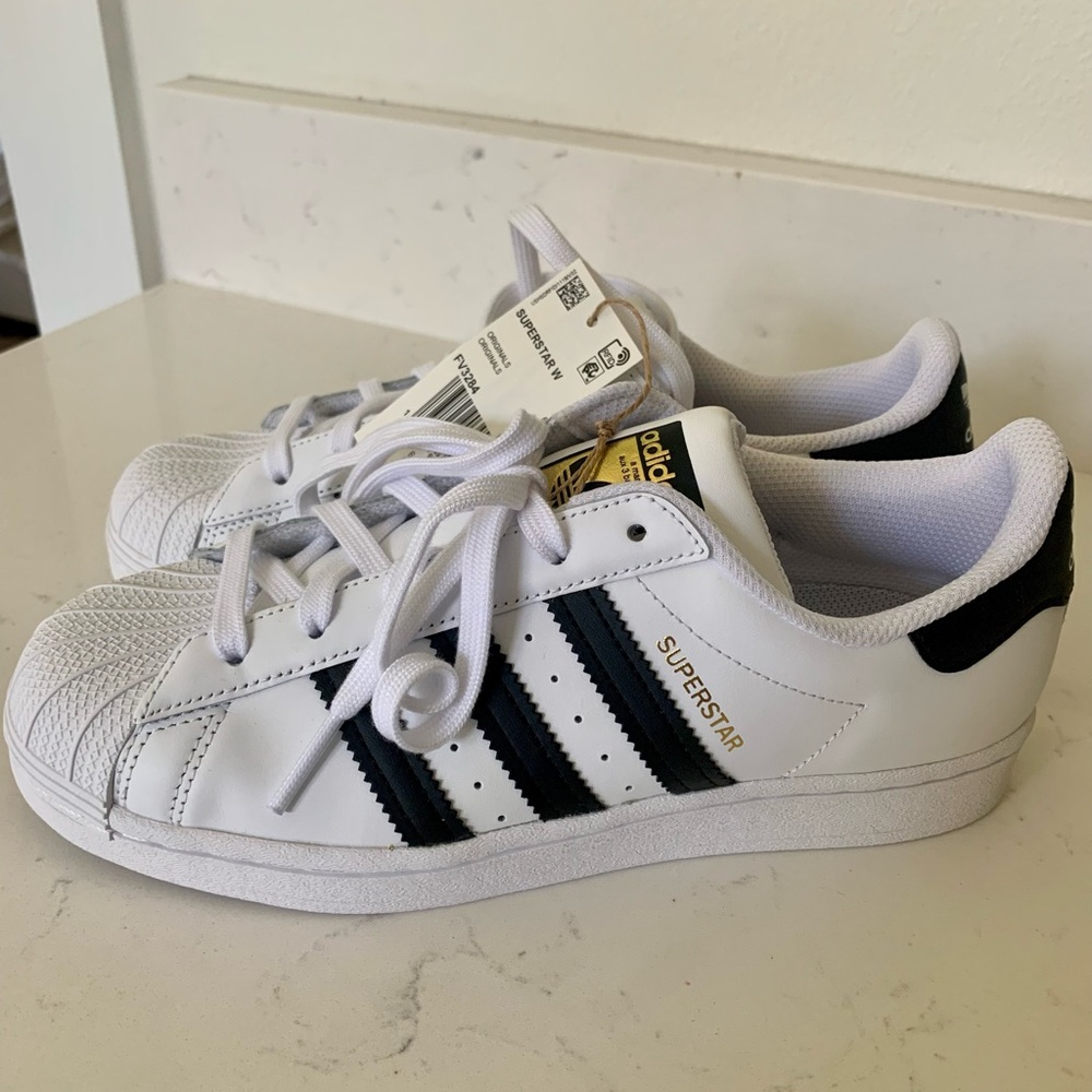 Adidas superstar shoes size 7.5 brand new with tags